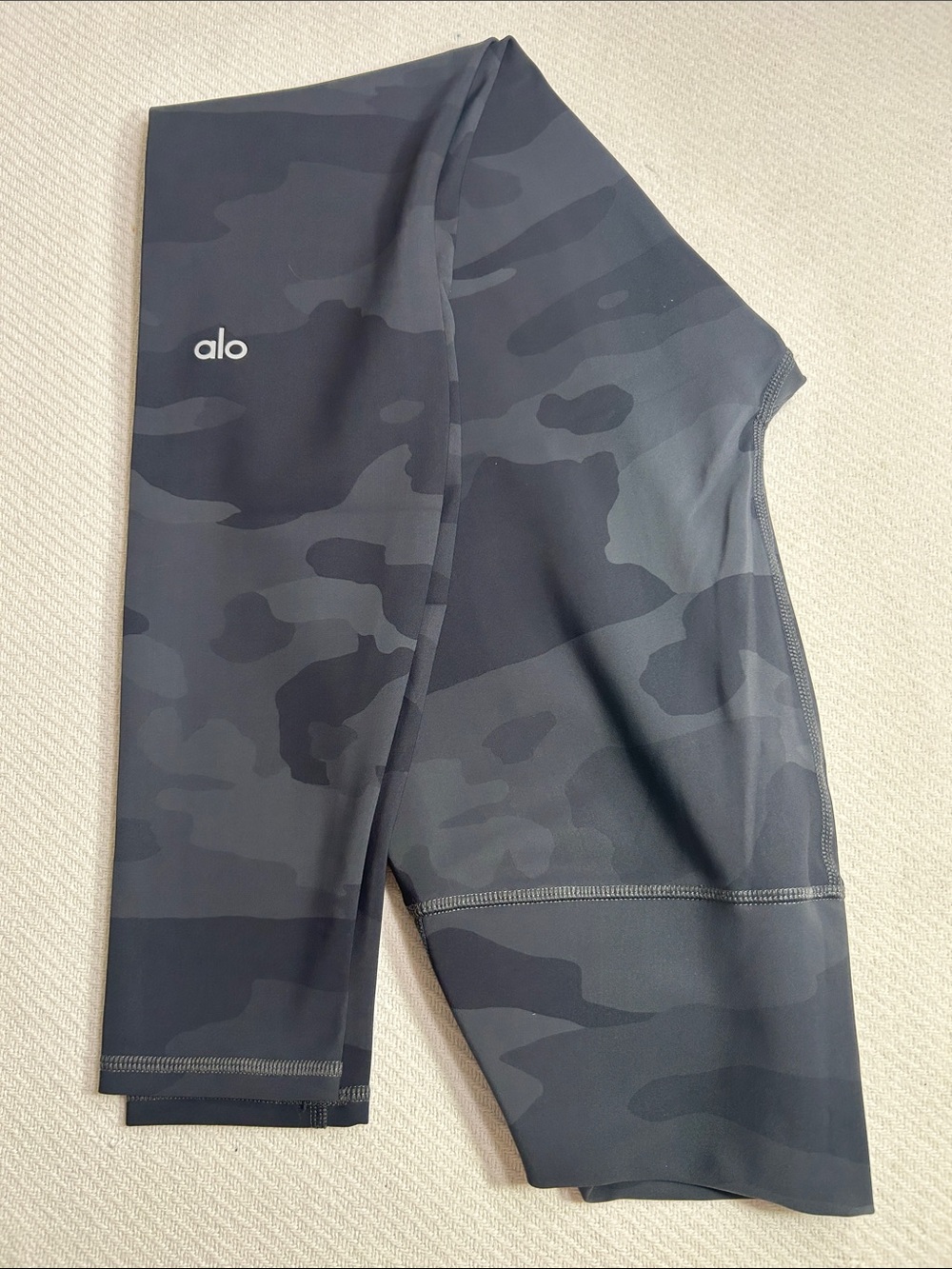 ALO Yoga Black & Dark Gray Camo Leggings